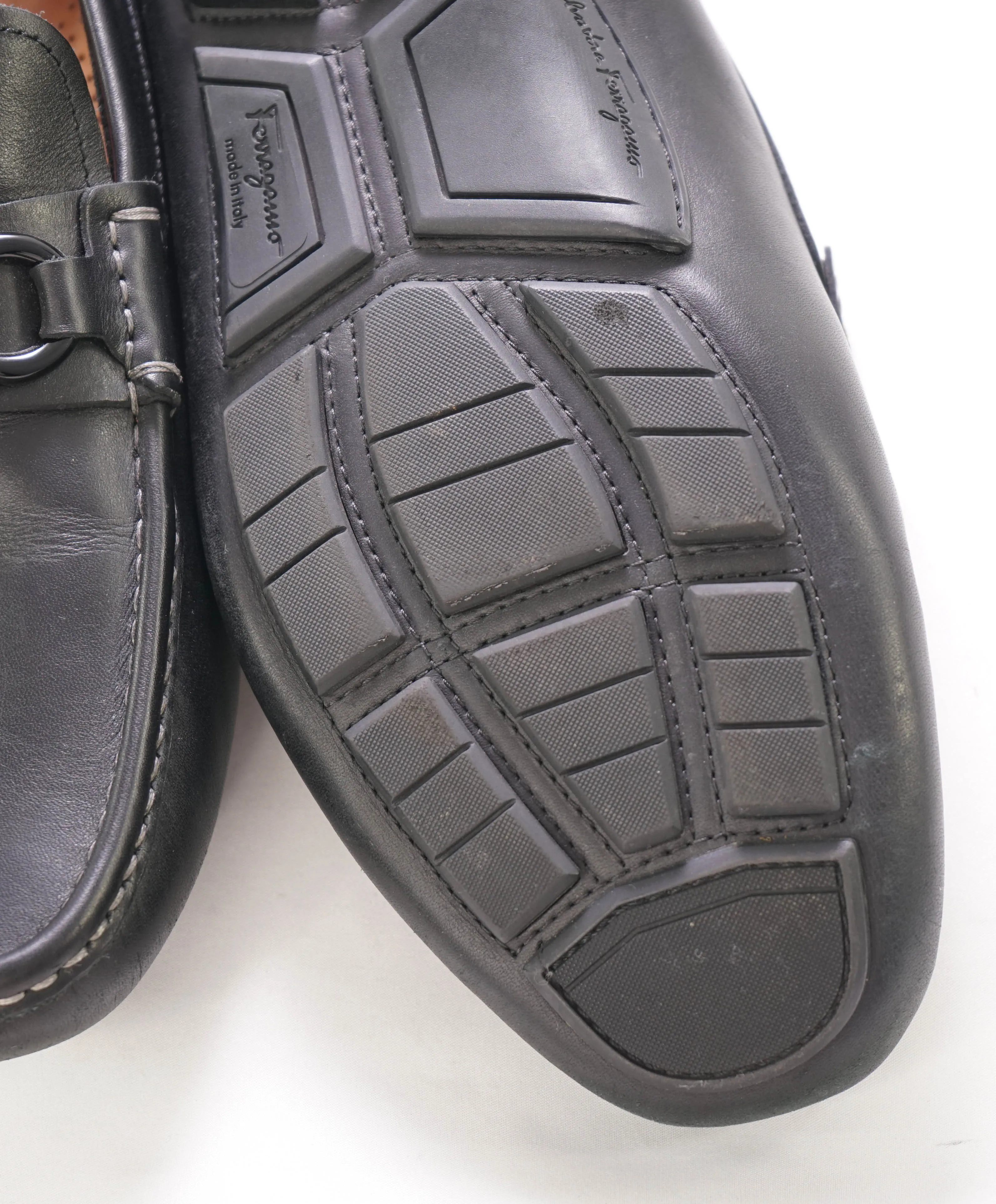 $750 SALVATORE FERRAGAMO - Parigi Black Gancini Bit Loafer - 9 EE US