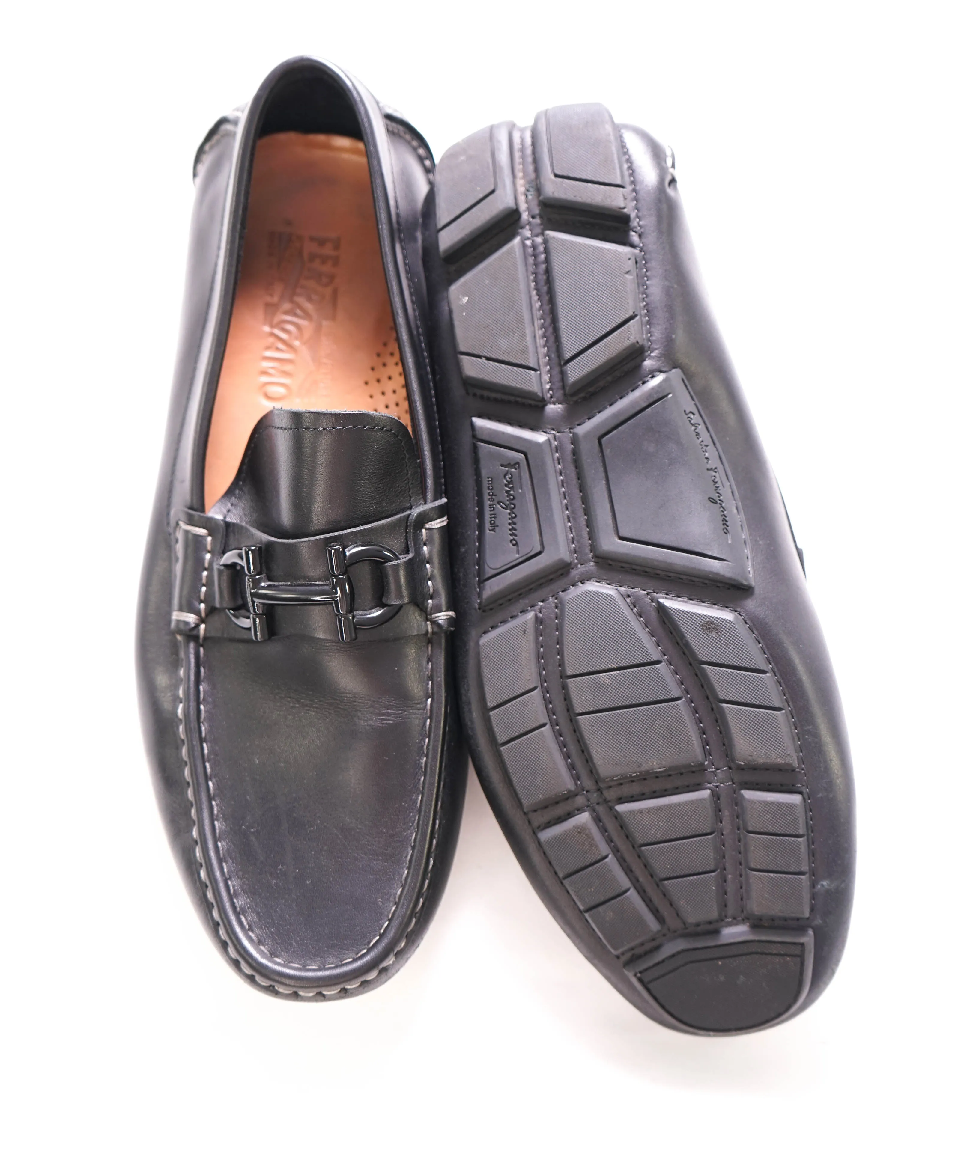 $750 SALVATORE FERRAGAMO - Parigi Black Gancini Bit Loafer - 9 EE US