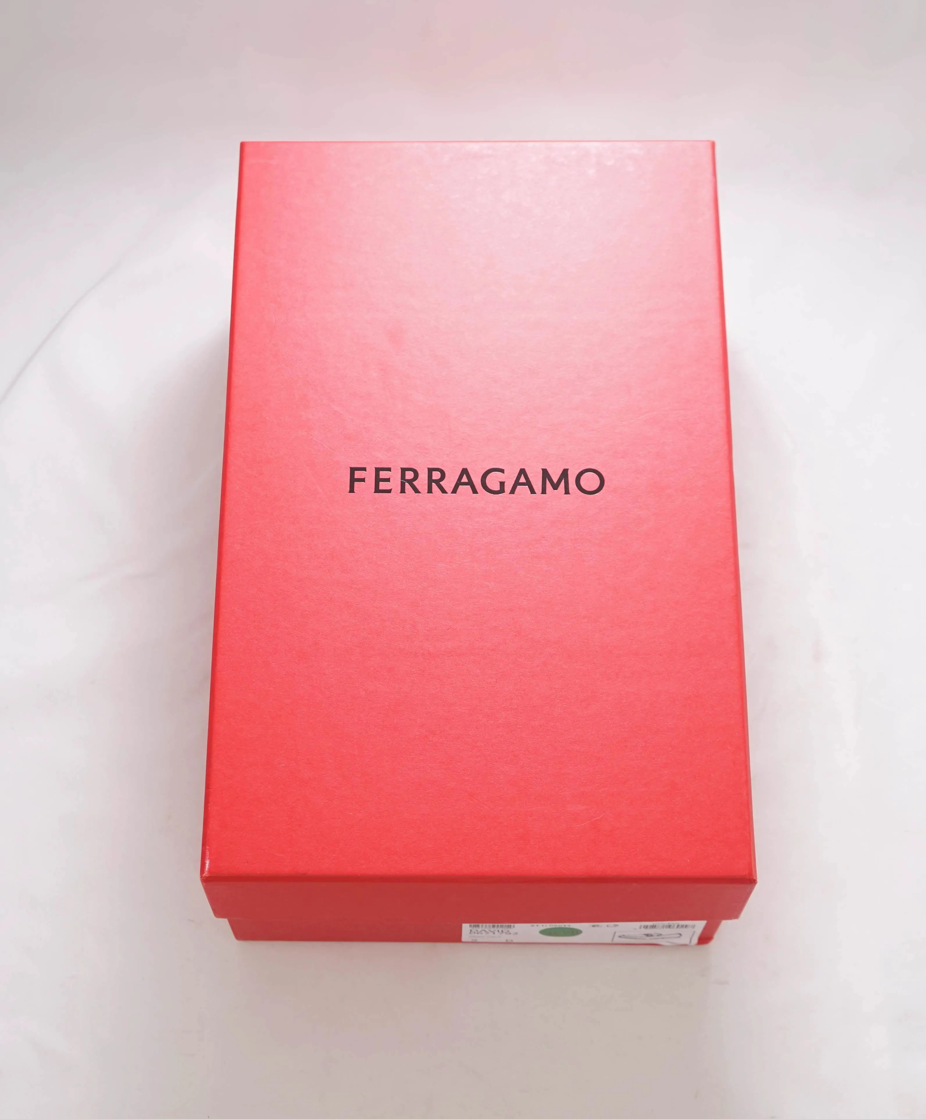 $850 SALVATORE FERRAGAMO - "ASTEN" Black Logo Bit Front Loafer - 9 E US