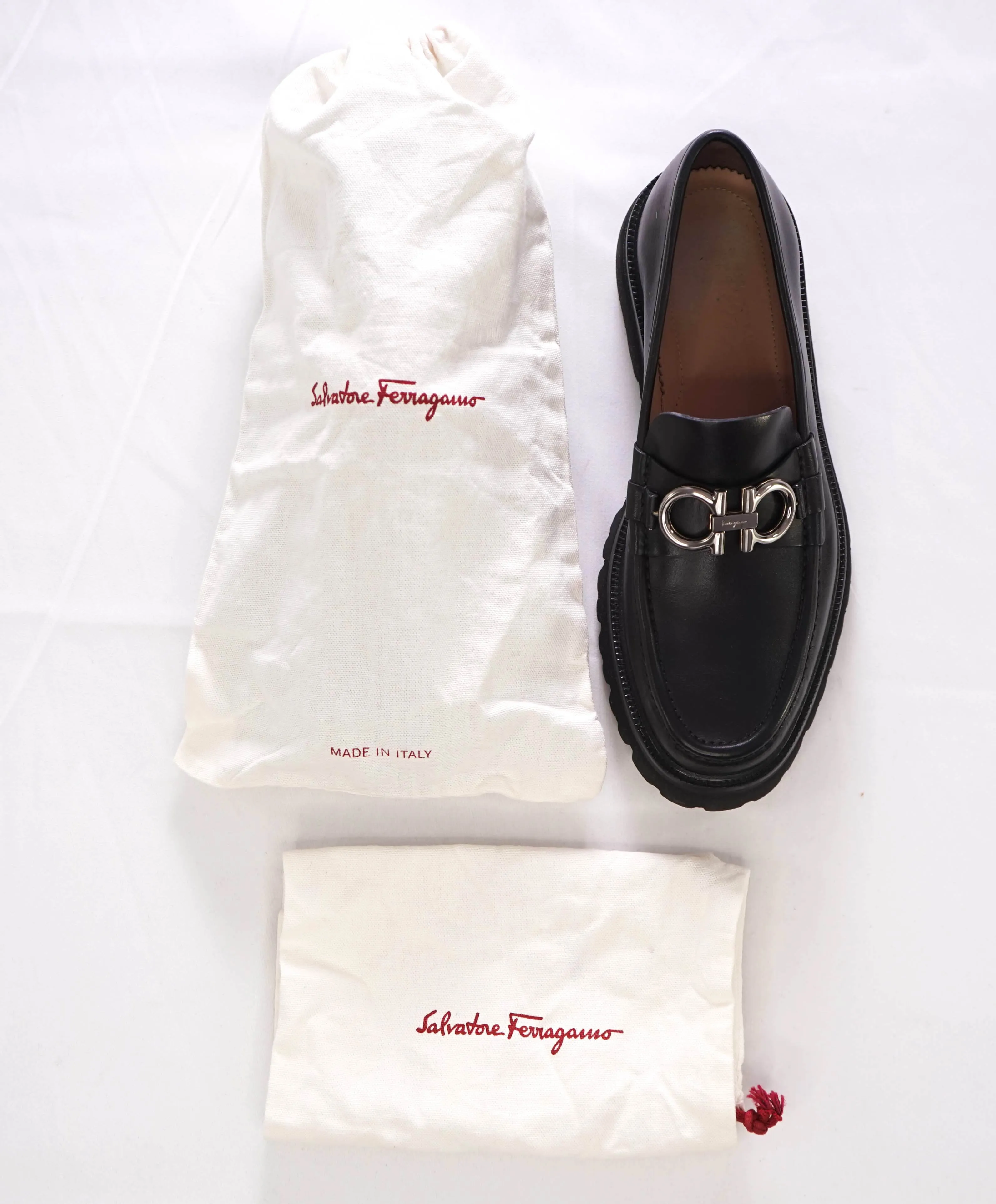 $930 SALVATORE FERRAGAMO - *BLEEKER* Black Solid Lug Sole Loafer - 7.5 E