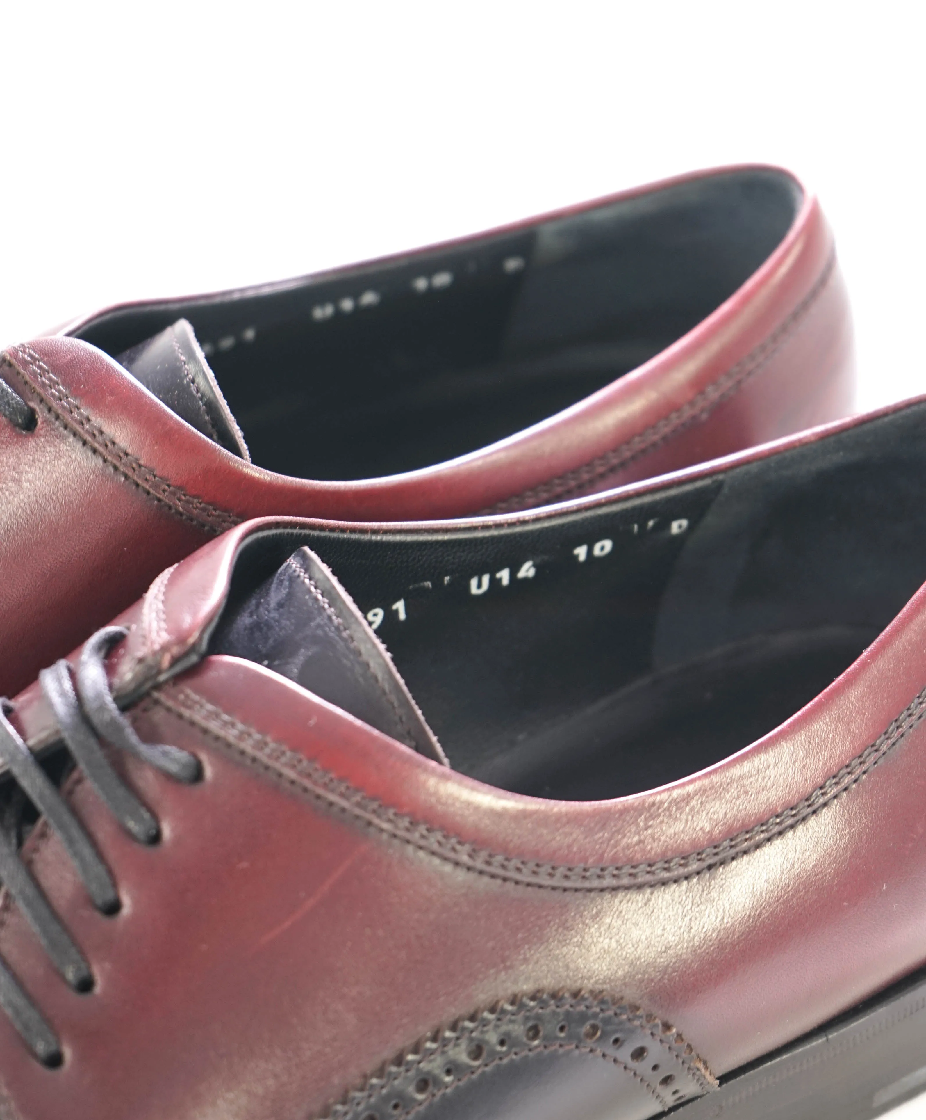 $950 SALVATORE FERRAGAMO - 2-Tone Brogue Oxfords - 10 D US