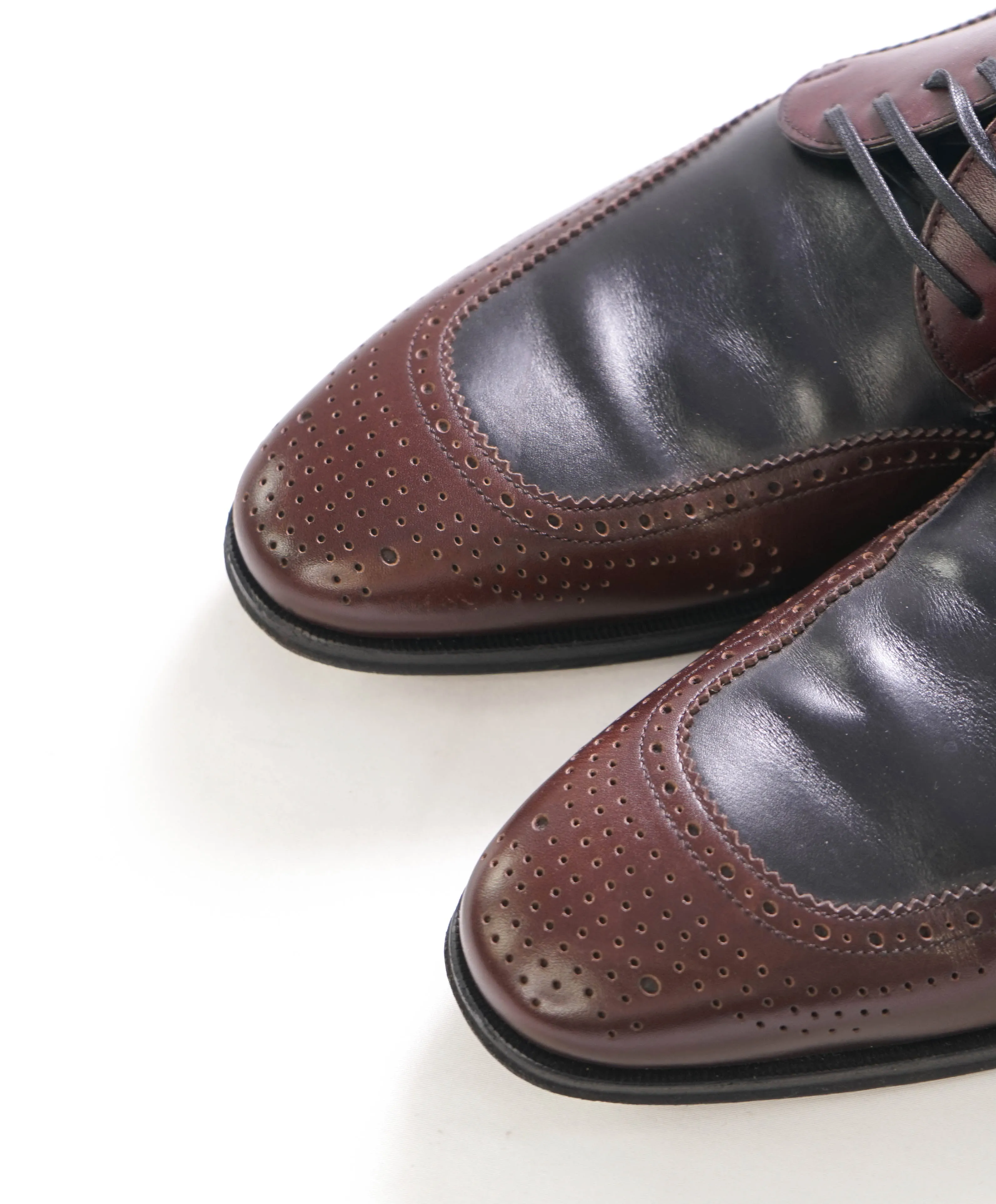 $950 SALVATORE FERRAGAMO - 2-Tone Brogue Oxfords - 10 D US