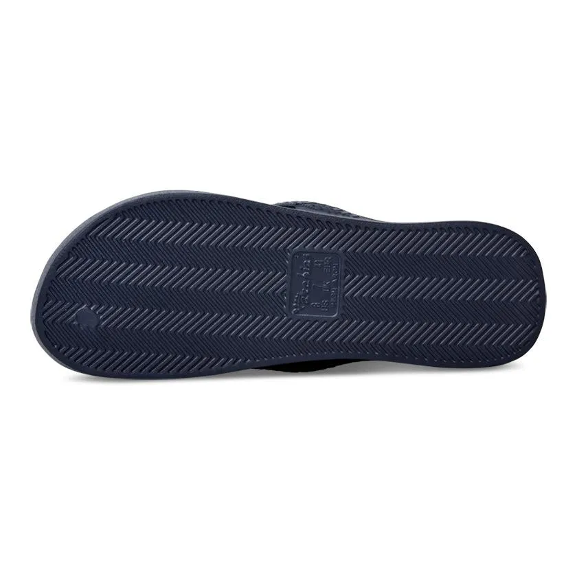 Arch support flip flops in navy
