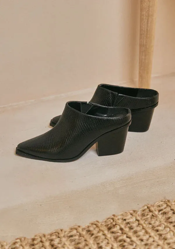 Atria Textured Mule: Black