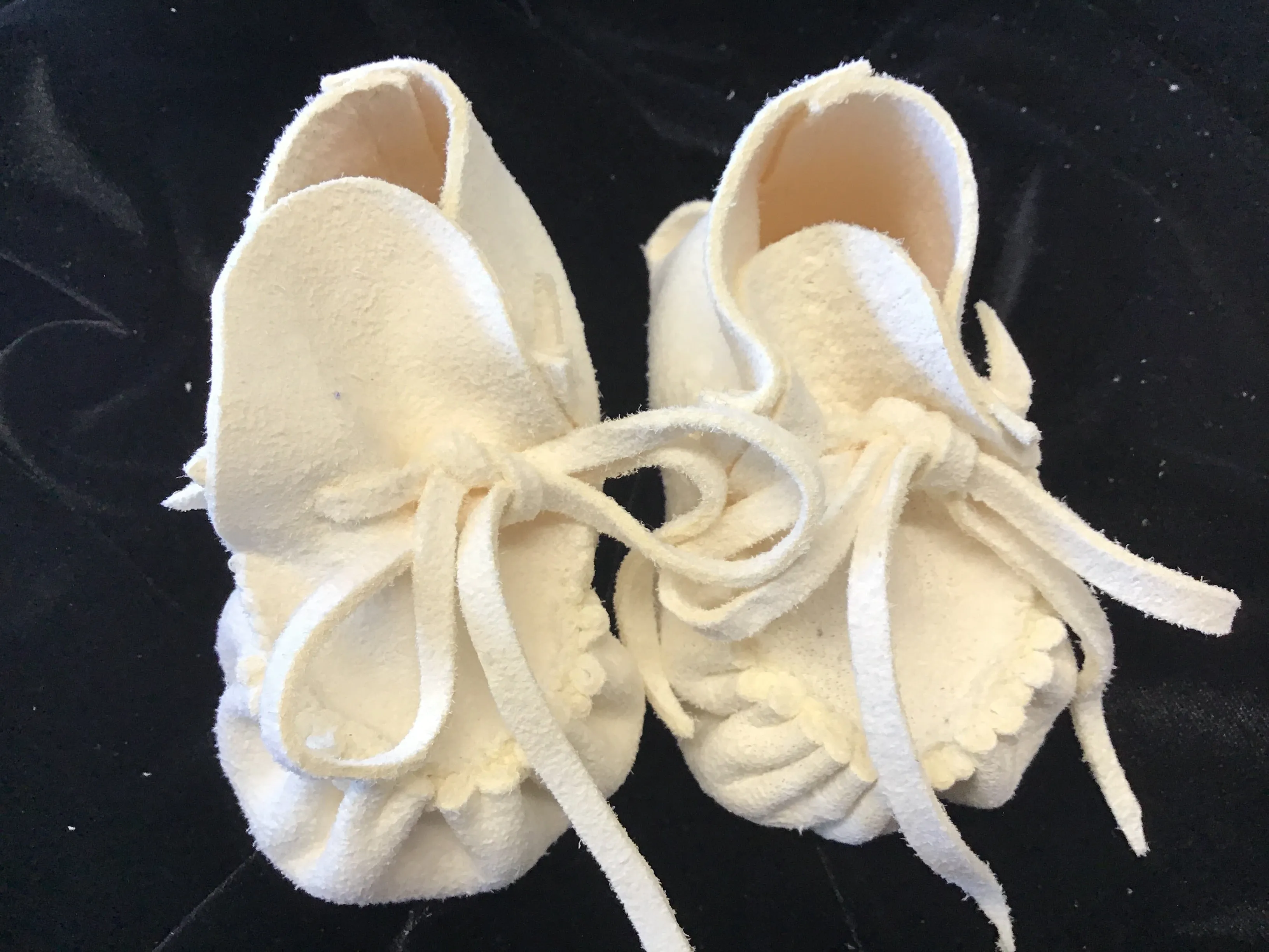 Beaded & Pucker Baby Moccasins
