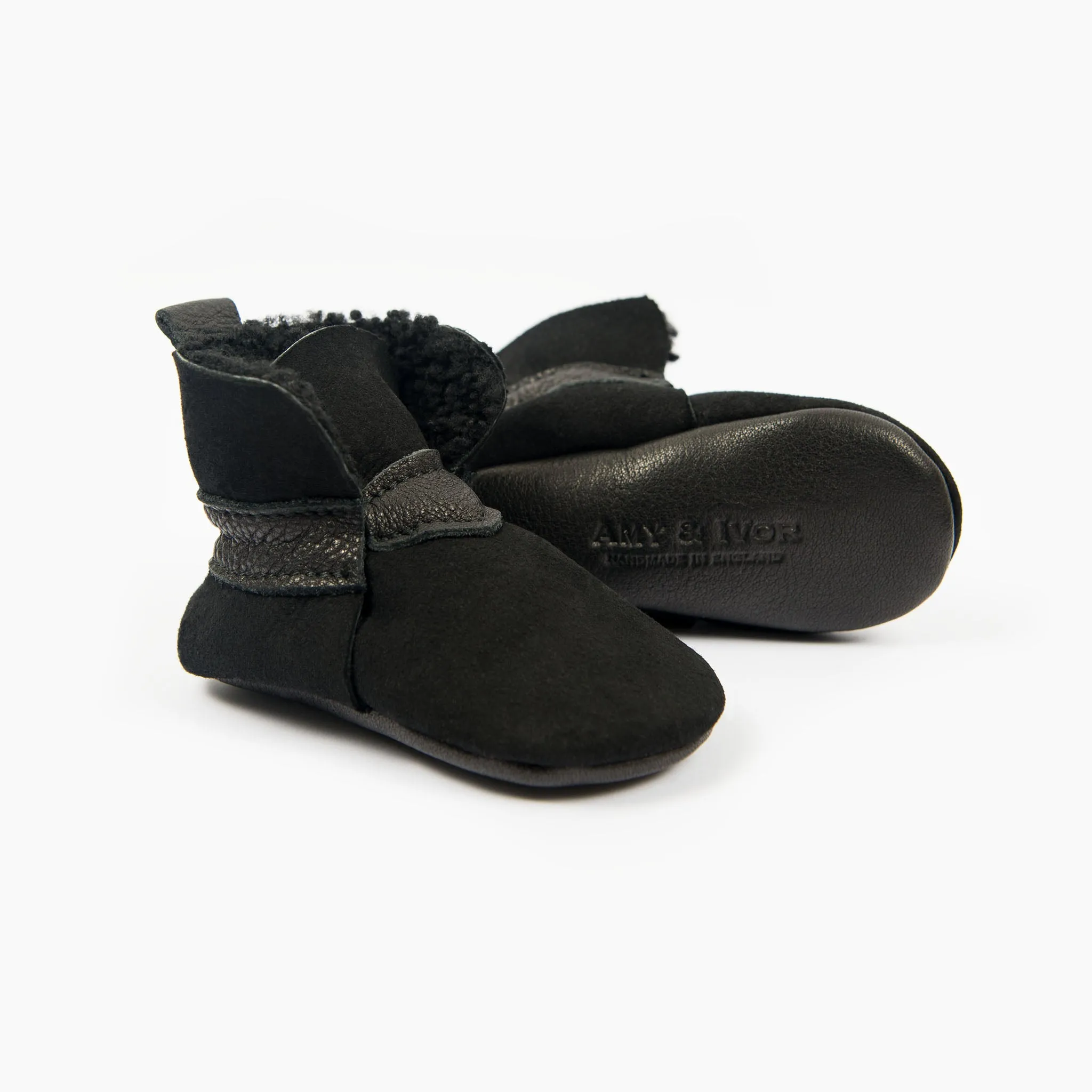 BLACK SHEEPSKIN BOOTIES