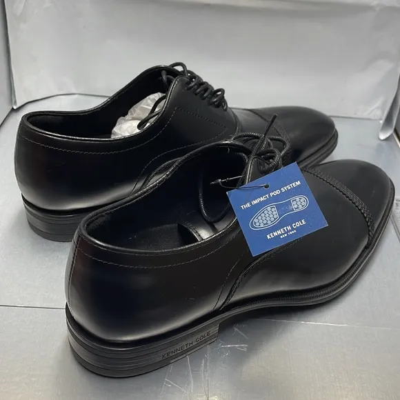BNWT Kenneth Cole Futurepod Lace up CT Black sizes 8.5