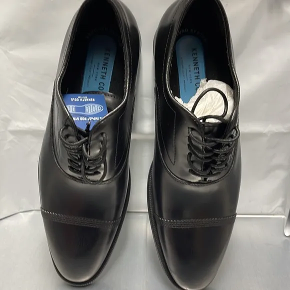 BNWT Kenneth Cole Futurepod Lace up CT Black sizes 8.5