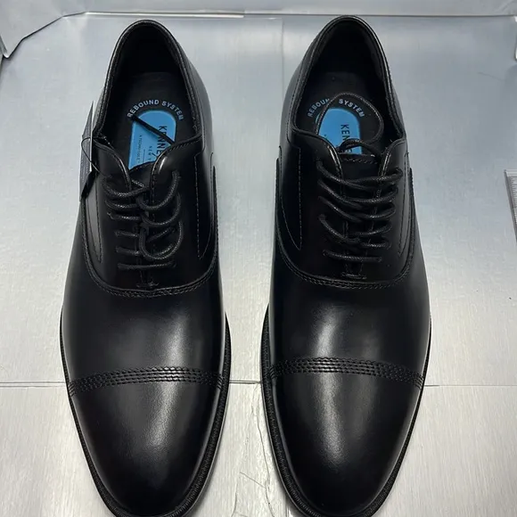 BNWT Kenneth Cole Futurepod Lace up CT Black sizes 8.5