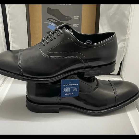 BNWT Kenneth Cole Futurepod Lace up CT Black sizes 8.5