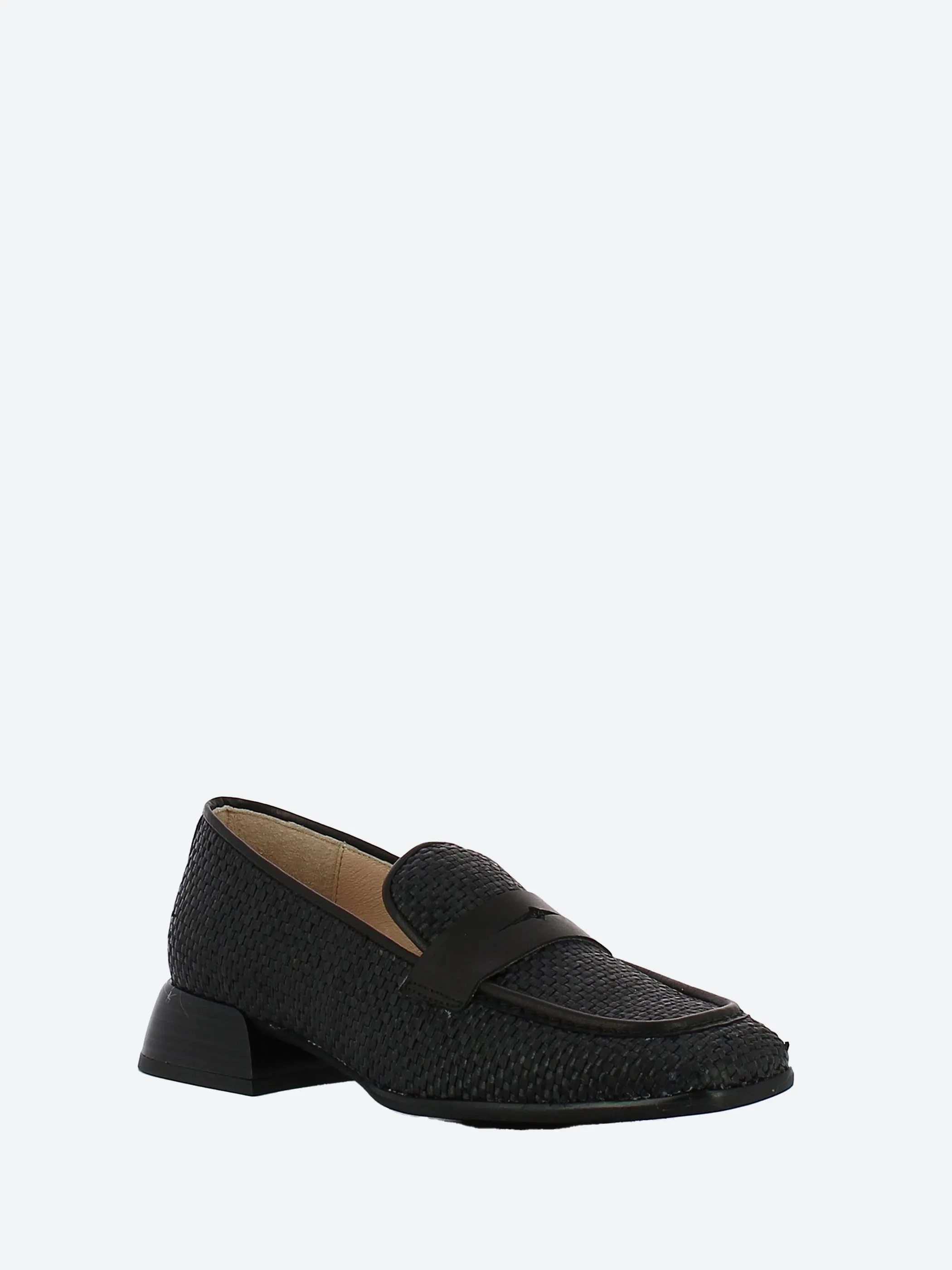 C-7101 Rafia Loafer