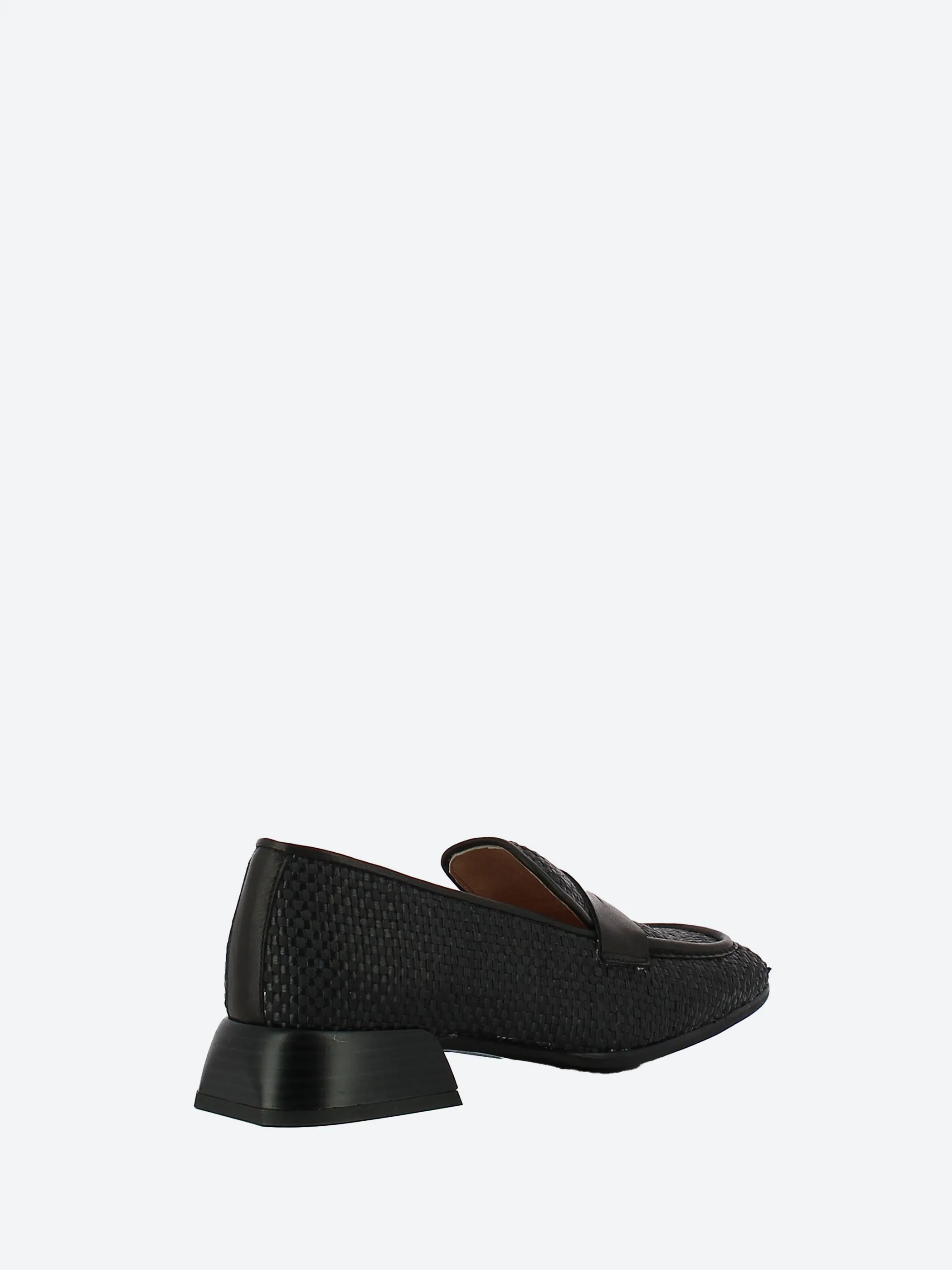 C-7101 Rafia Loafer