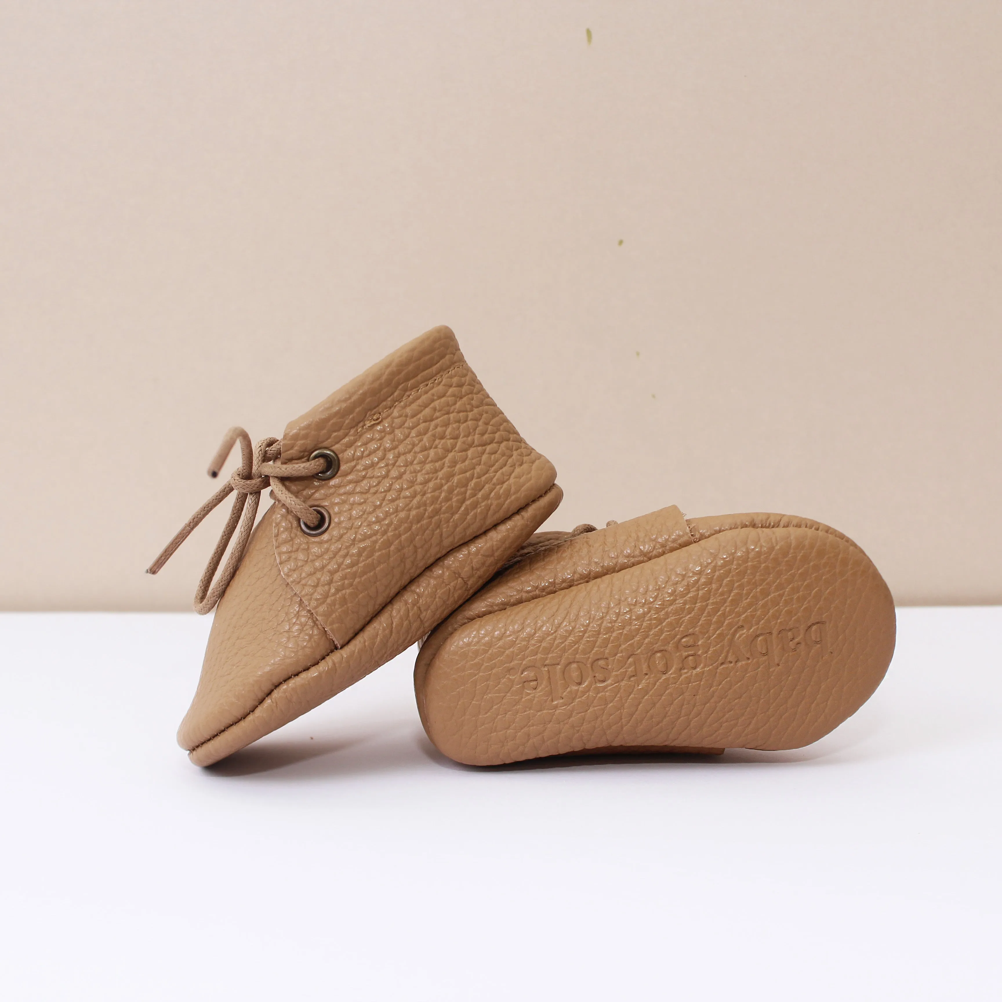 Cappuccino Leather Unisex Laced Booties