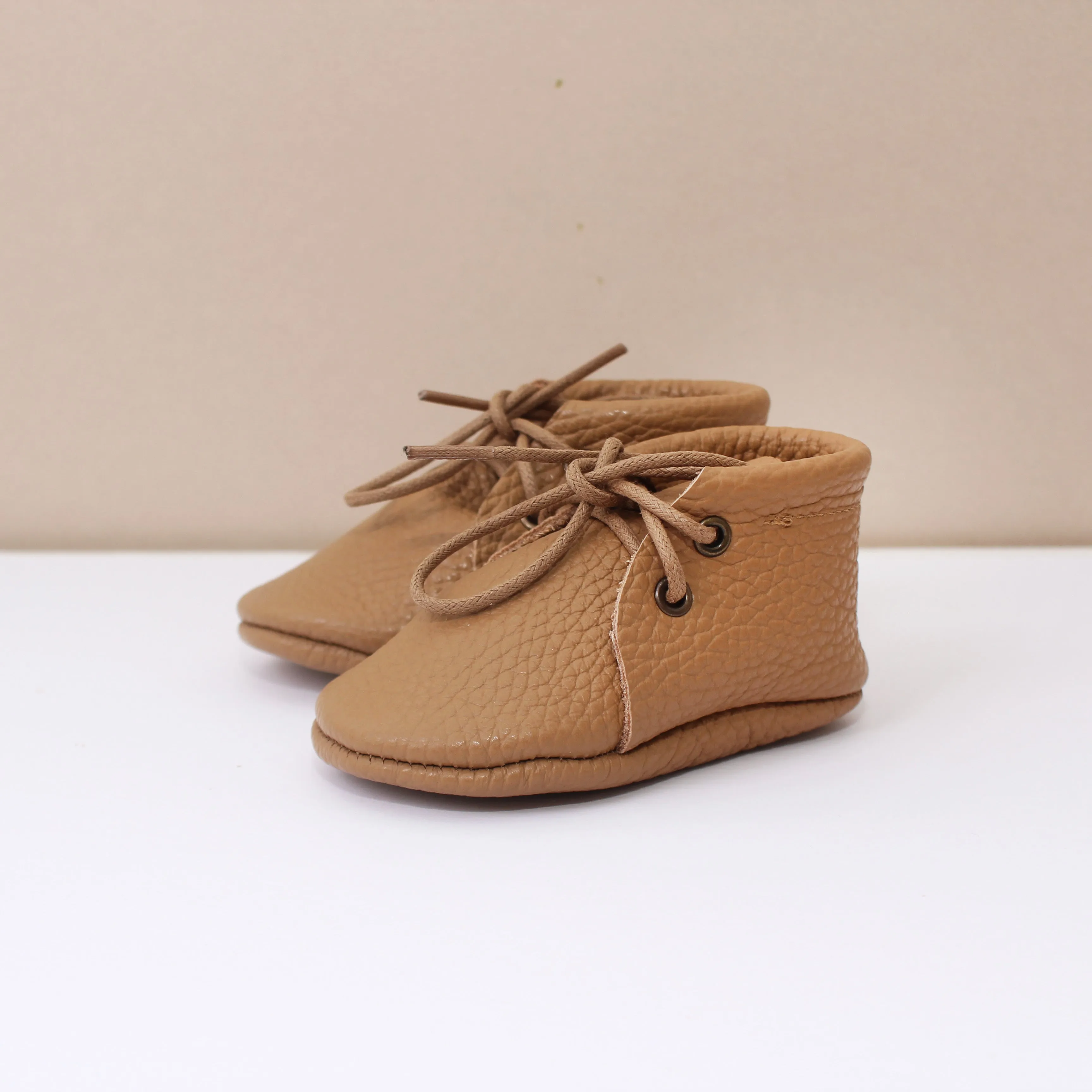 Cappuccino Leather Unisex Laced Booties