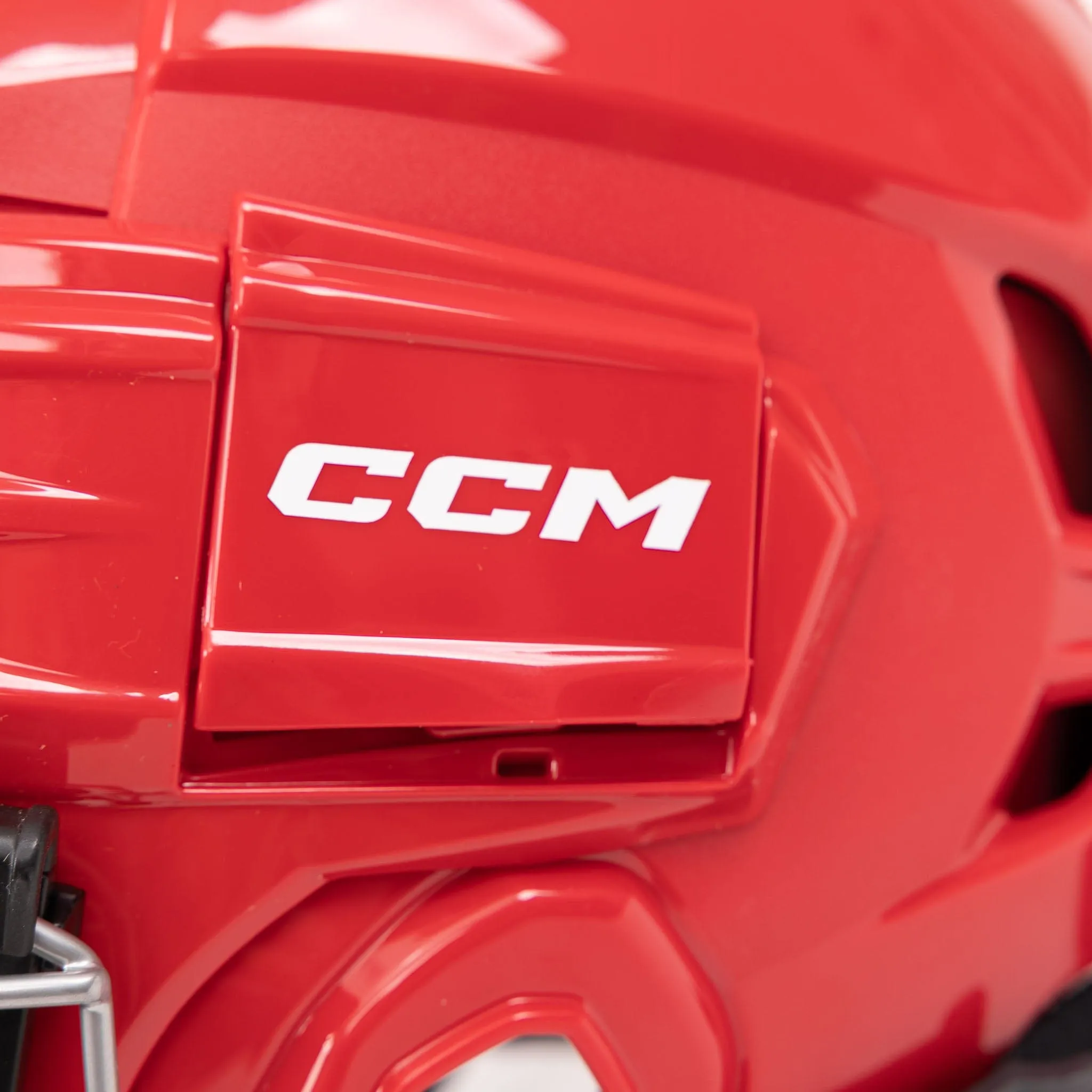 CCM Tacks 70 Youth Hockey Helmet / Cage Combo