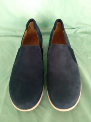 Clarks Women's Blue Unstructured Loafer - Size 11
