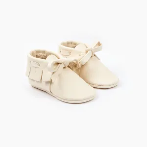 CREAM LACED MOCCASINS