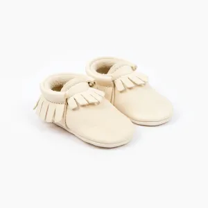 CREAM MOCCASINS