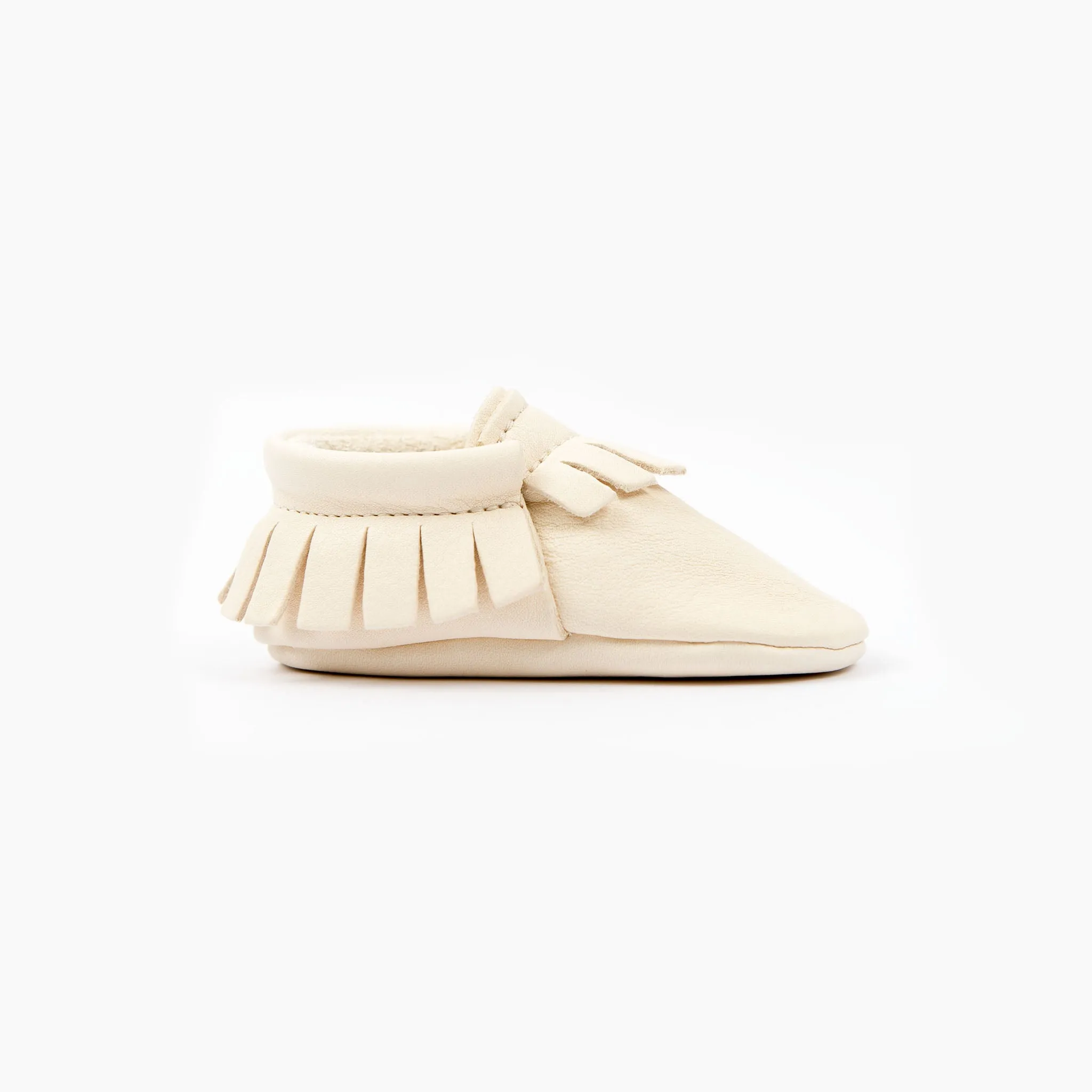 CREAM MOCCASINS