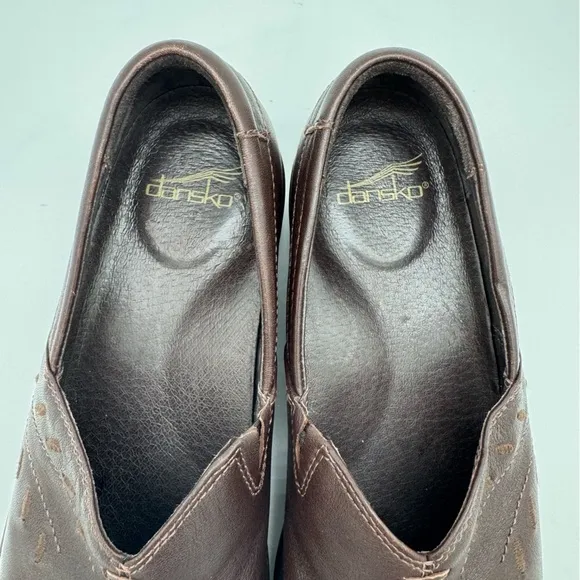 Dansko Abigail Brown Leather Slip On Clog Loafer Size EU 39/US 8.5-9