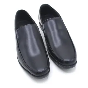 Eminent Comfortable Slip-On Leather Moccasins - Black
