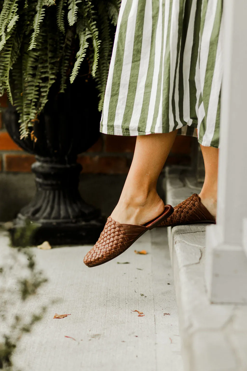 Espresso Brisa Mule {Women's Leather Shoes}
