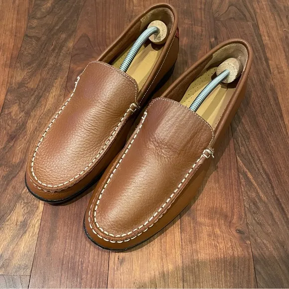 FootJoy- NWOT SZ 8 Taupe Men's Club Casuals Loafer Golf Shoe