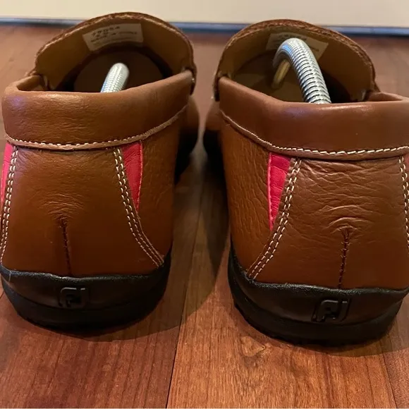 FootJoy- NWOT SZ 8 Taupe Men's Club Casuals Loafer Golf Shoe