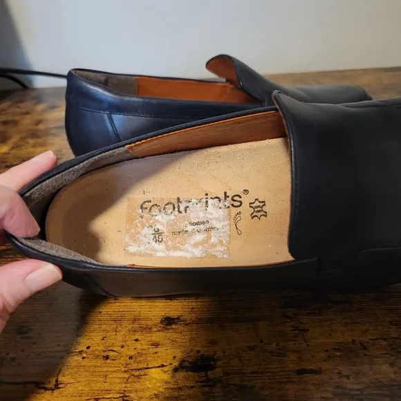 Footprints by Birkenstock Navy Leather Loafer Size 38