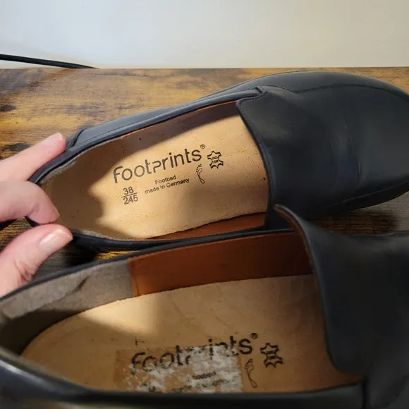 Footprints by Birkenstock Navy Leather Loafer Size 38