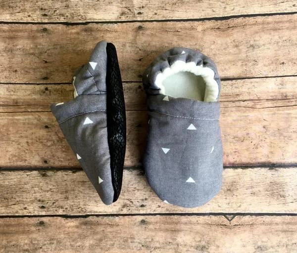 Gray & White Triangle Moccasins
