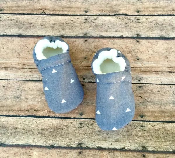 Gray & White Triangle Moccasins