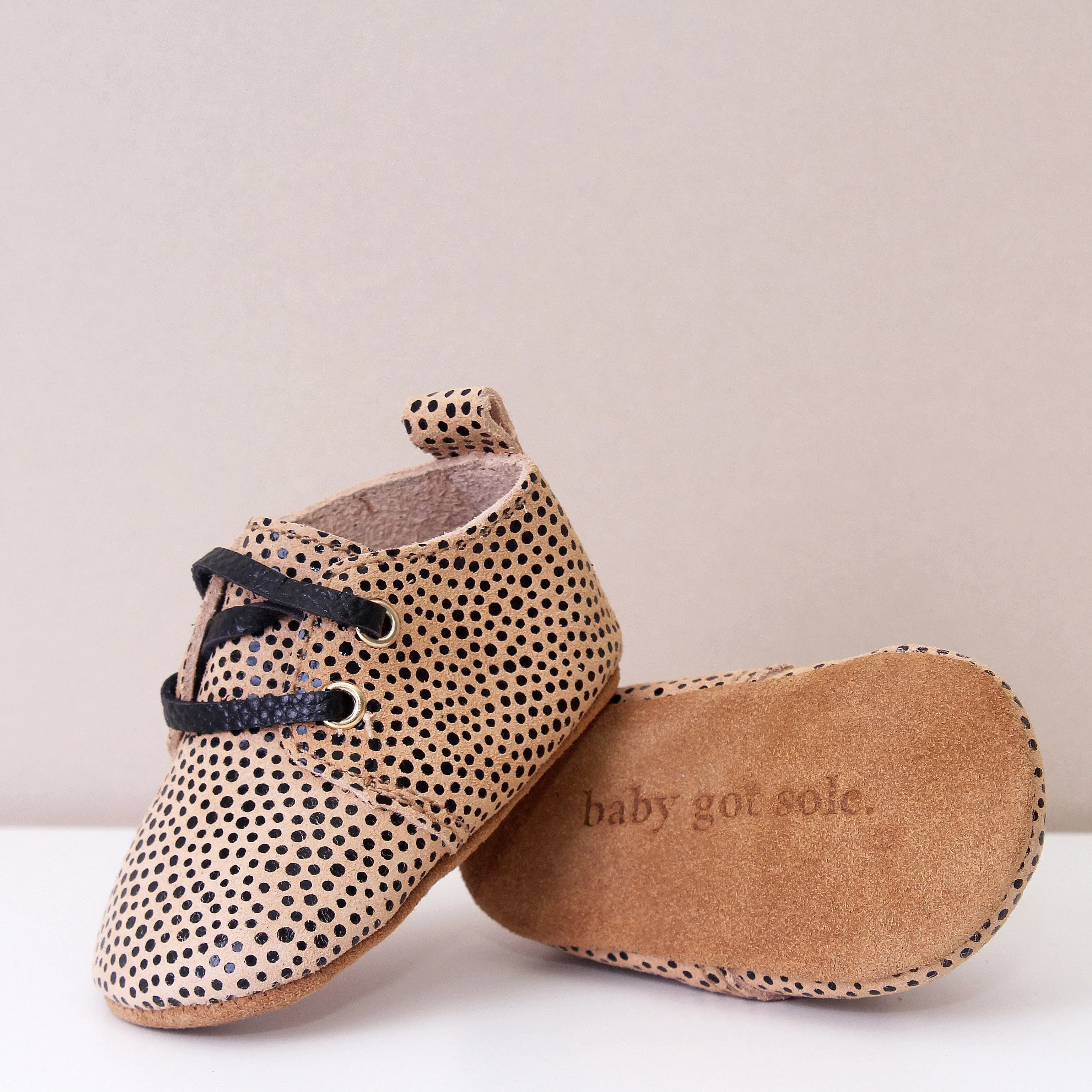 Hendrix Unisex Cream Spot Oxford Shoes