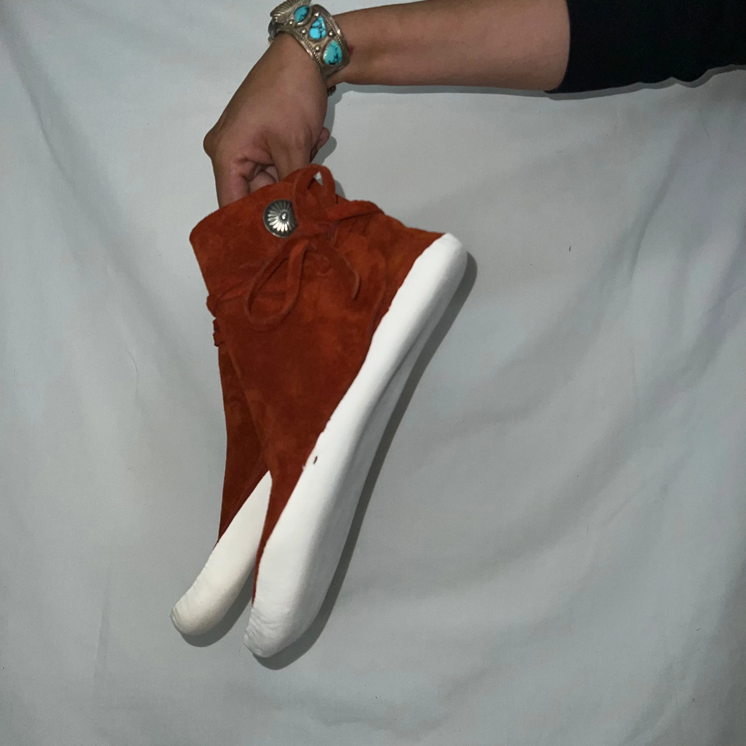 Kélchí- Ankle high moccasin
