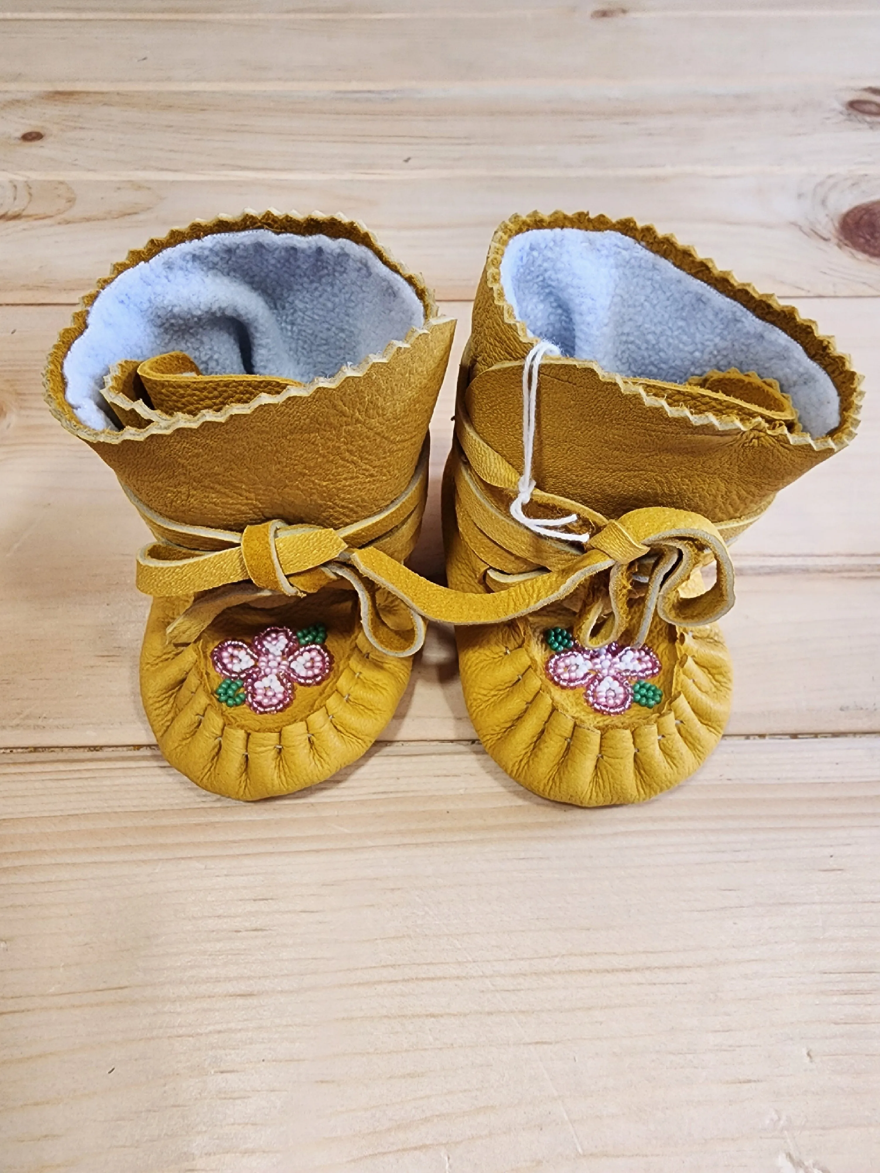Leather Moccasin Wraps - size 1 (U.S.) - with Beaded Flower