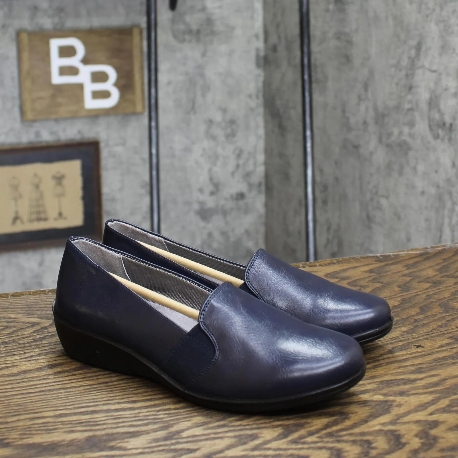 Lifestride Women's Isabelle Shoe Slip On Loafers E3472S3 Lux Navy Blue 6M