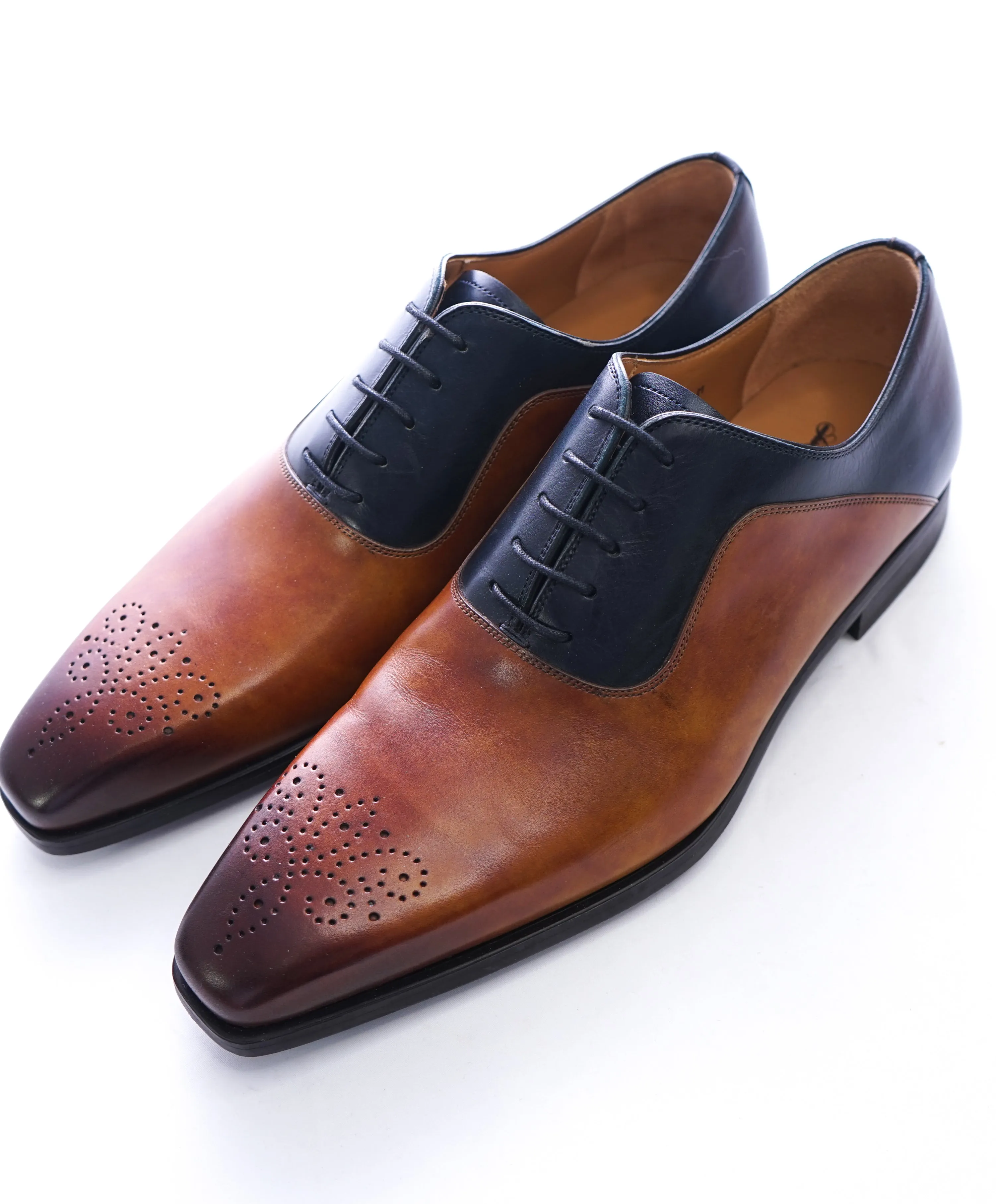 MAGNANNI - Slim Silhouette Detailed Brown & Navy Bi-Color Oxfords -  8