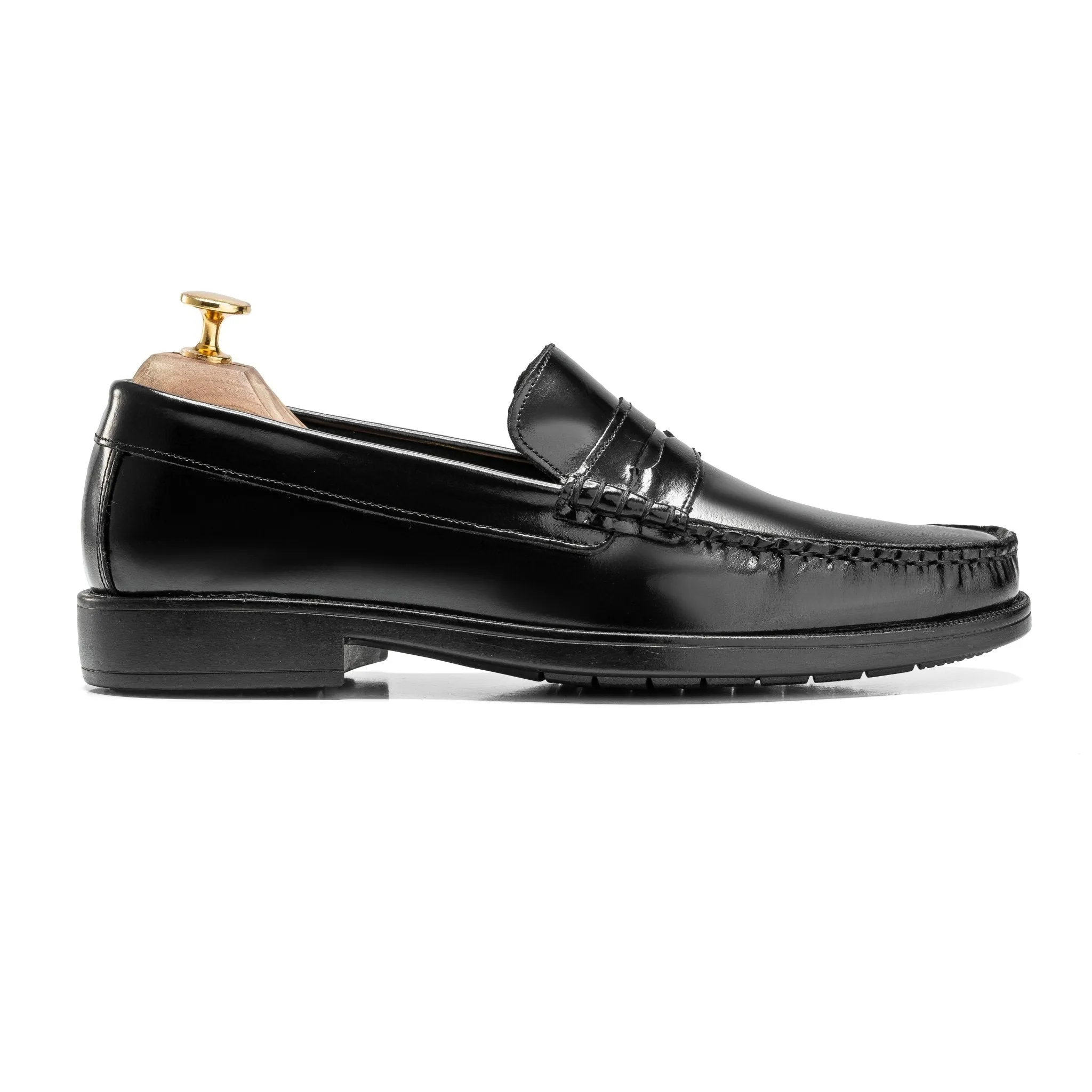Moe-Toe Slip-on Crest Loafer Shoes for Men