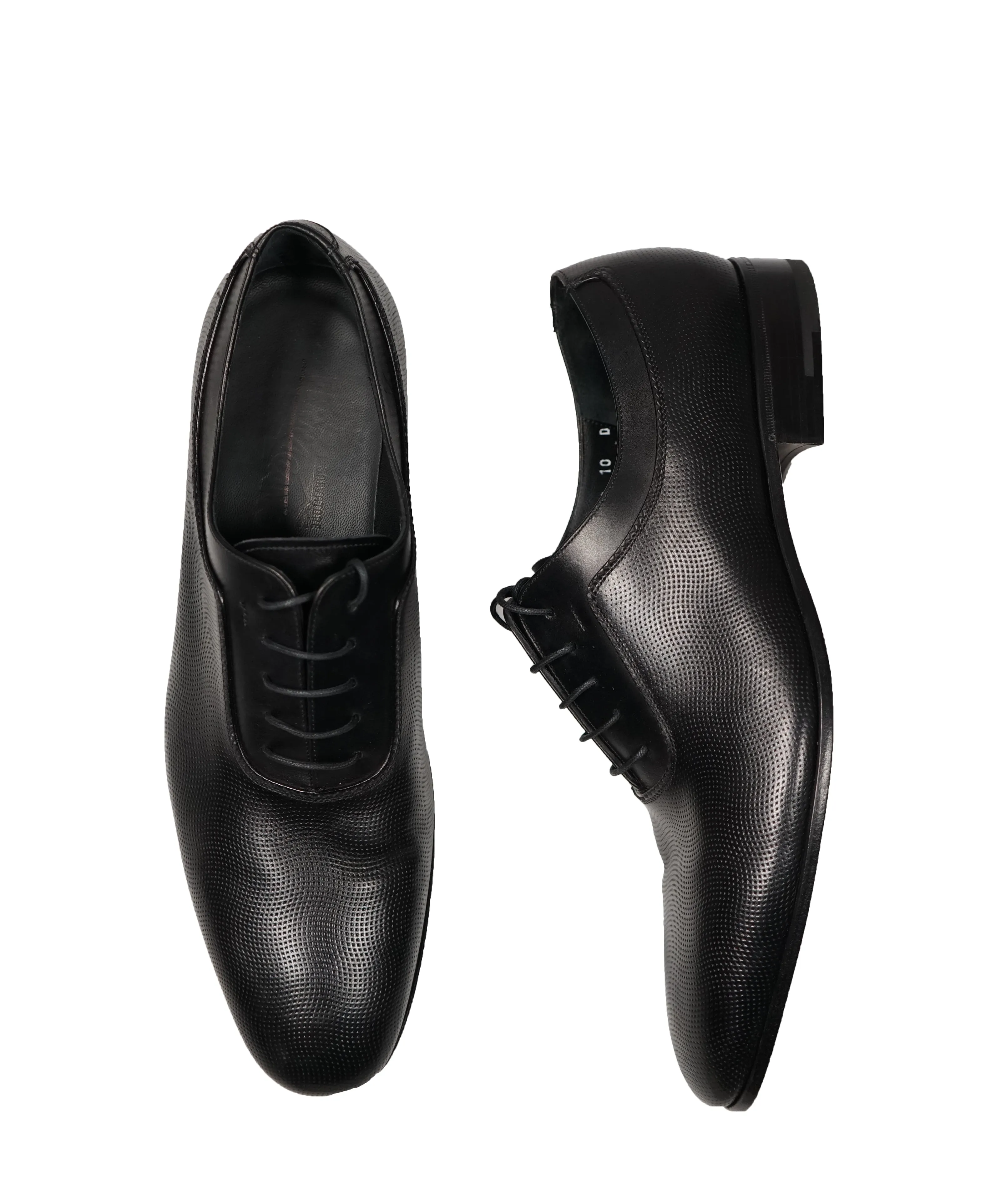 SALVATORE FERRAGAMO - "FARNESE" Textured Black Oxfords - 10D
