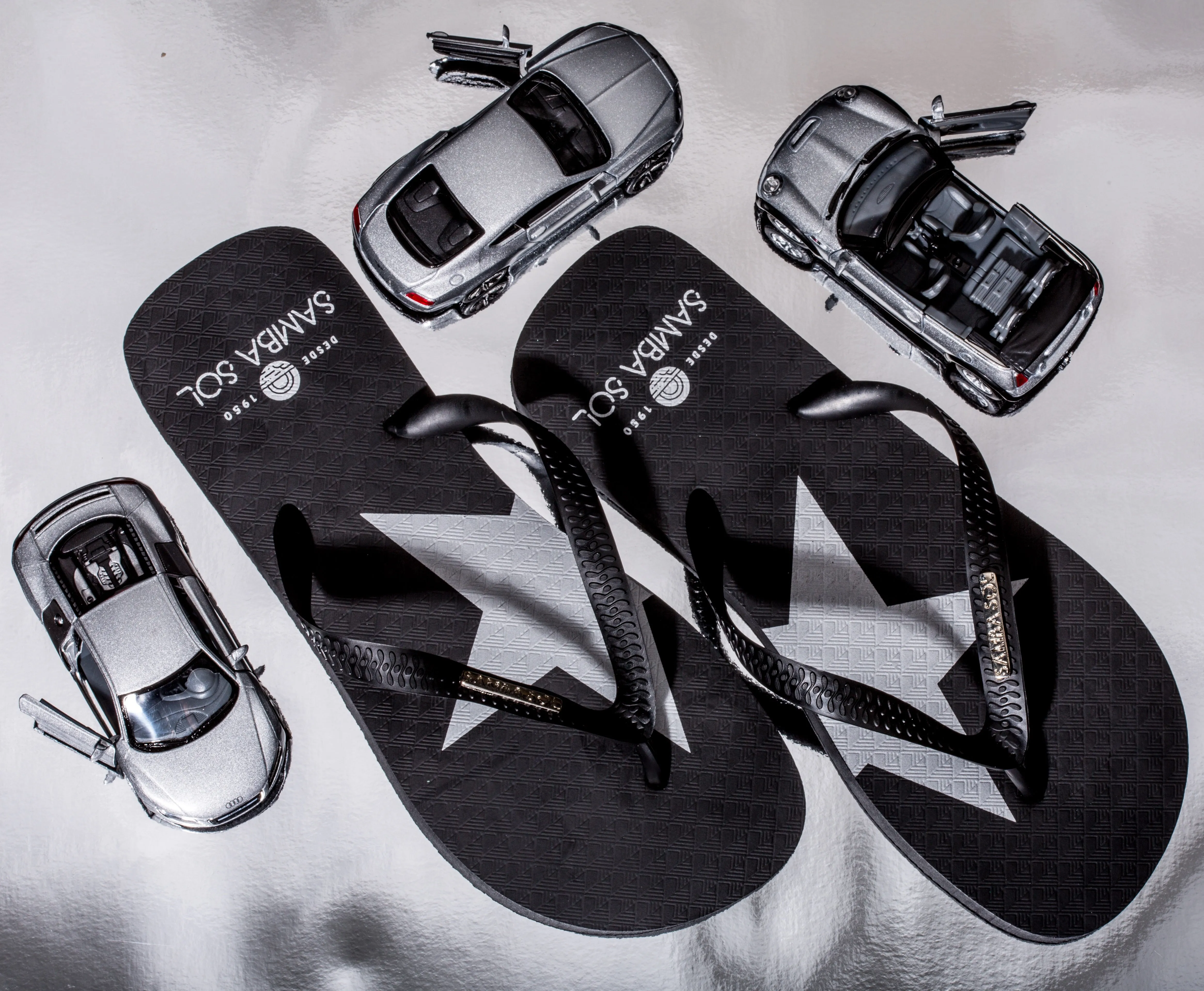 Samba Sol Men’s Fashion Collection Flip Flops - Silver Star