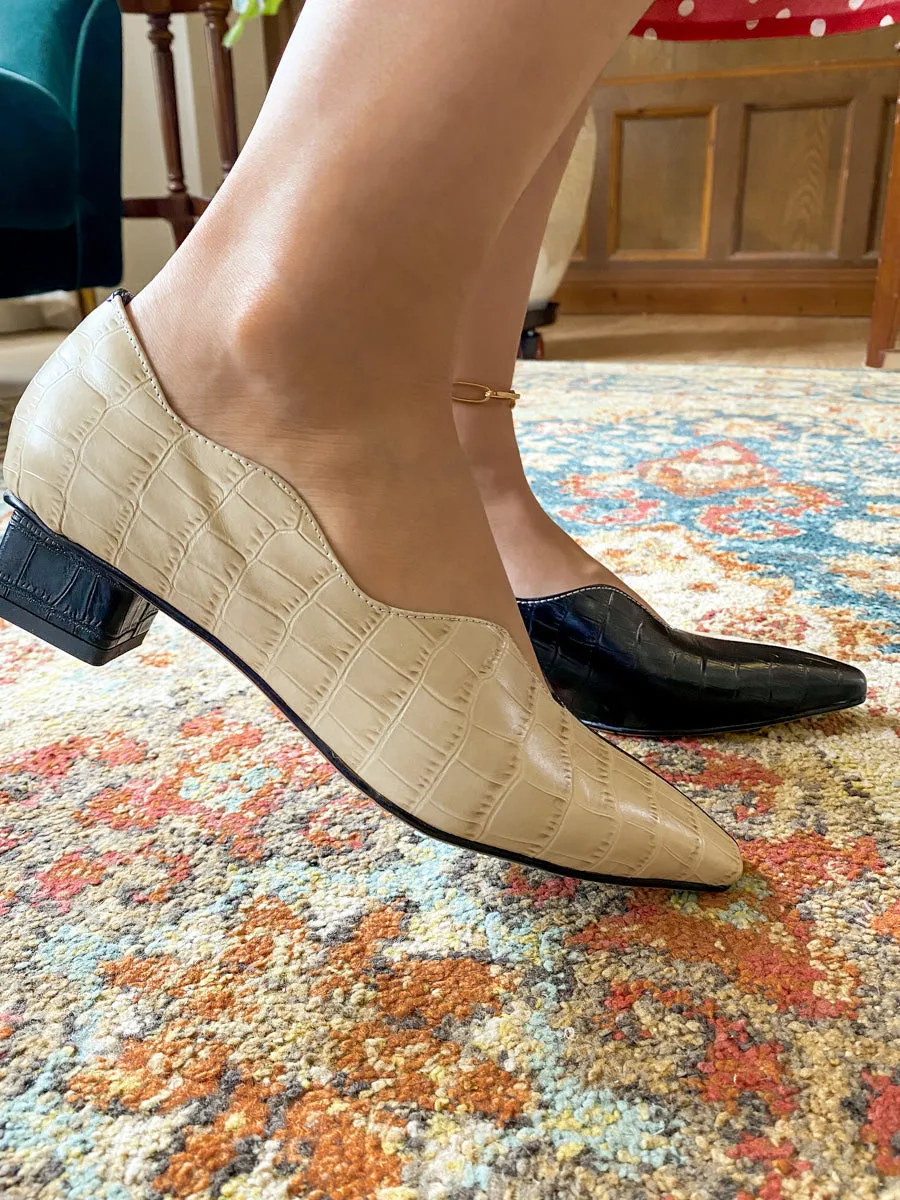 Scalloped Edges Croc-Embossed Leather Mid Heel Round Toe Pumps - Beige