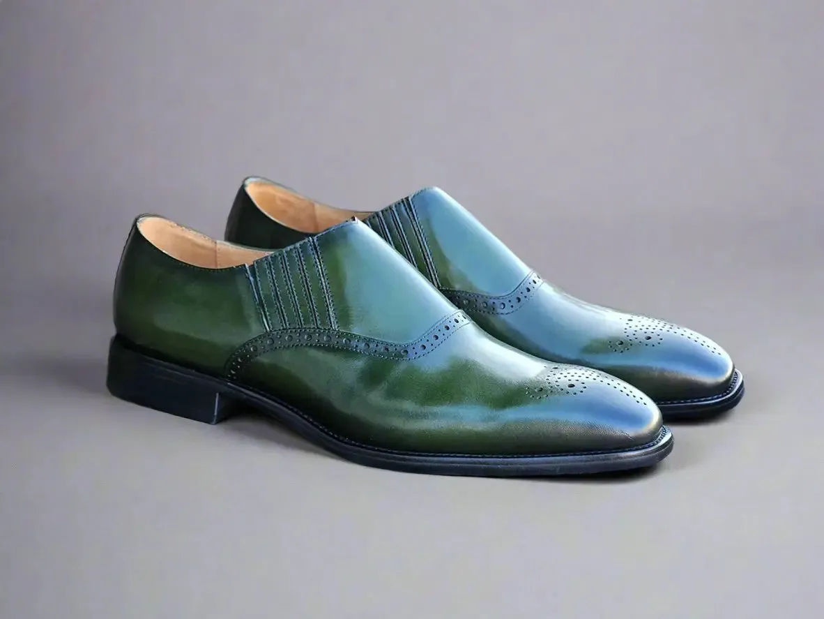 Slip-on Loafer with medallion