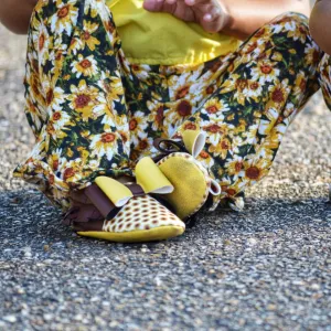 Sunflower Bow Moccasins
