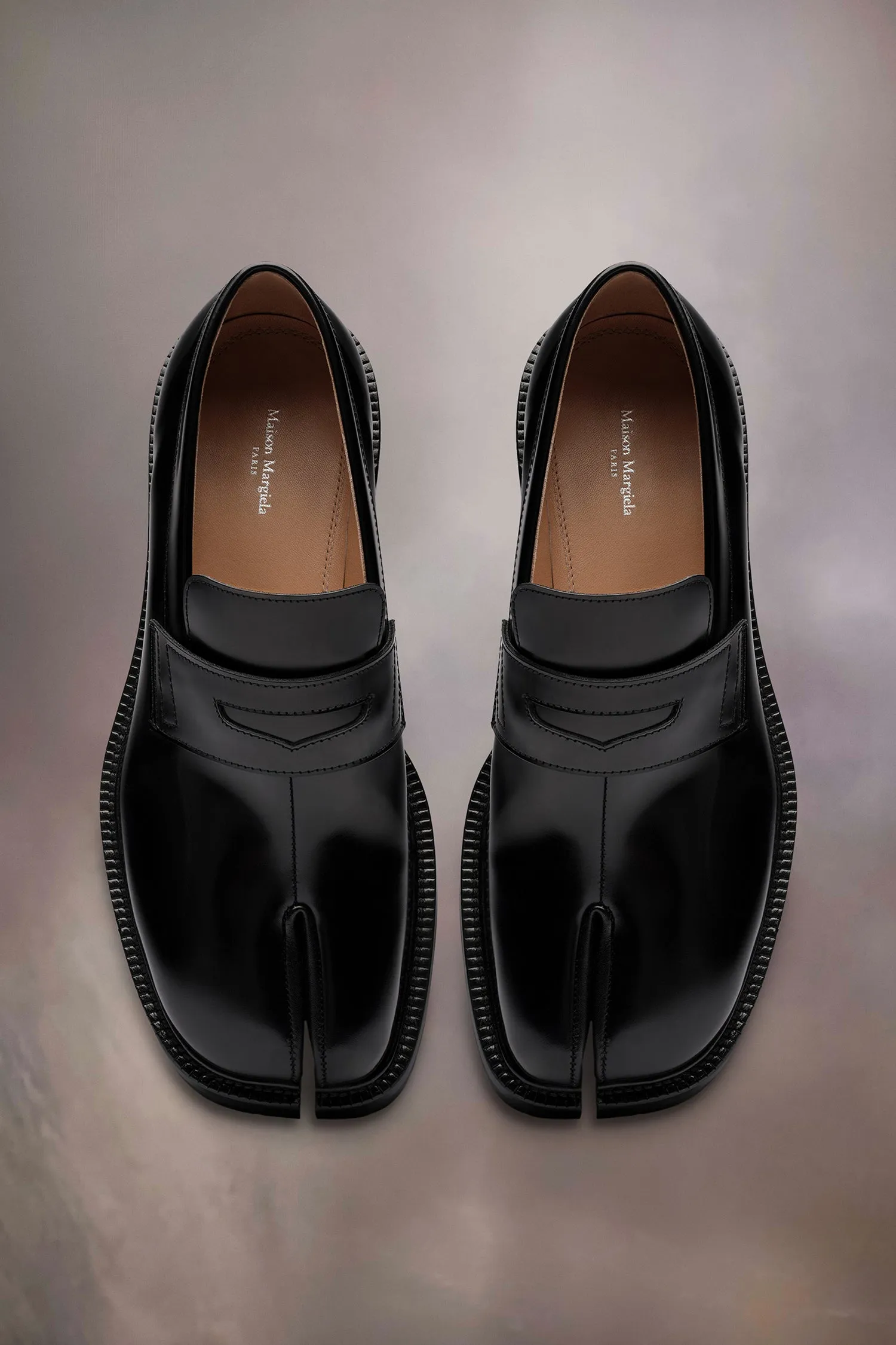TABI COUNTRY LOAFER IN BLACK, SS24