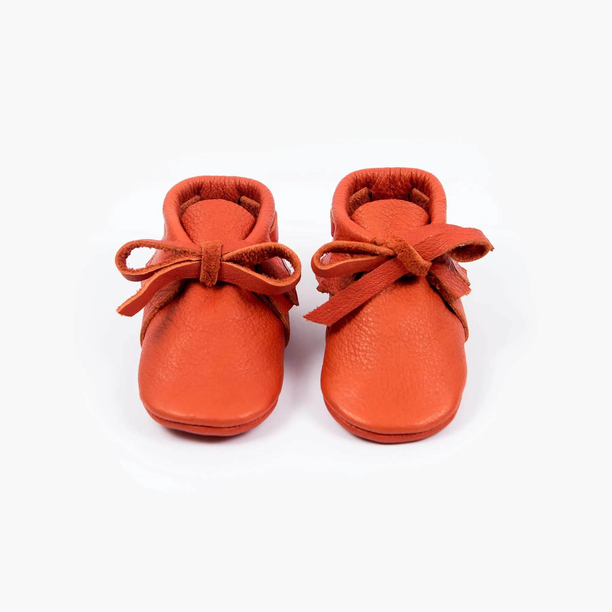 TOMATO LACED MOCCASINS