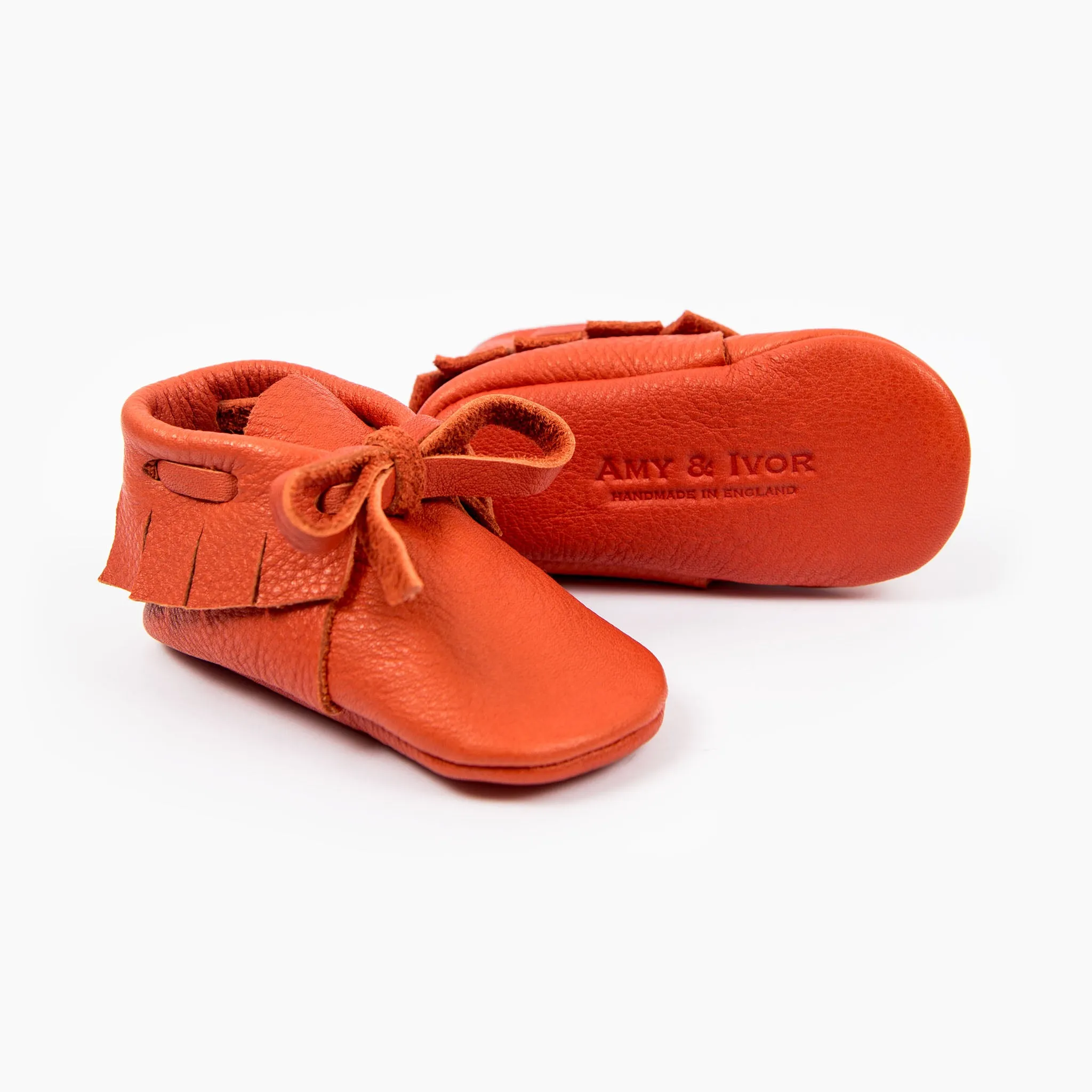 TOMATO LACED MOCCASINS