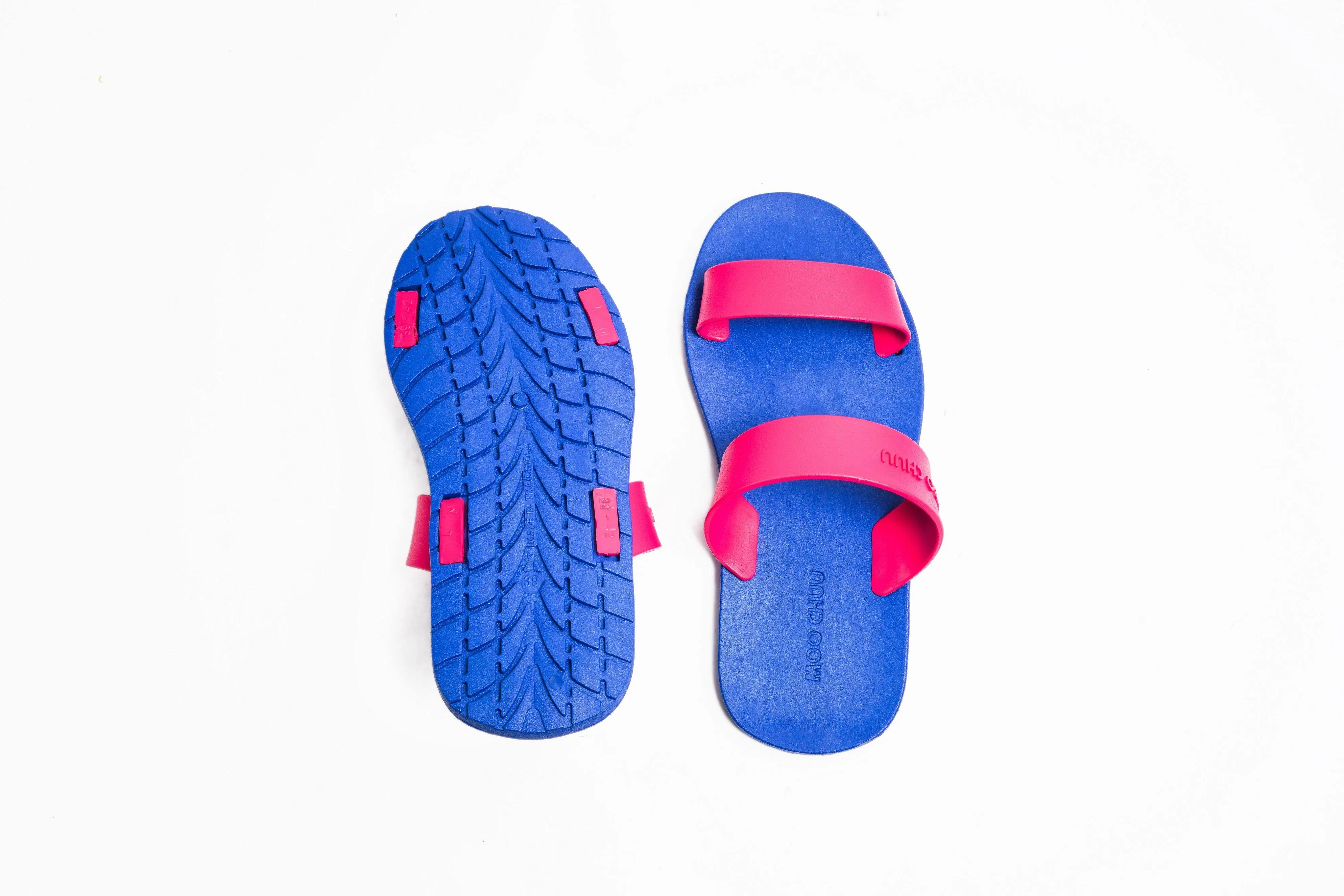 Twin Blue Sole Pink Strap