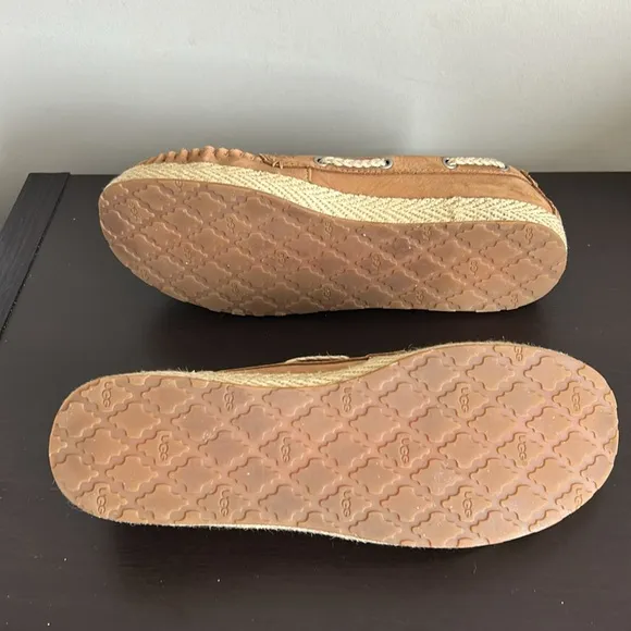 UGG Chivon espadrille moccasin shoe leather loafer tan brown sheepskin Sz 8