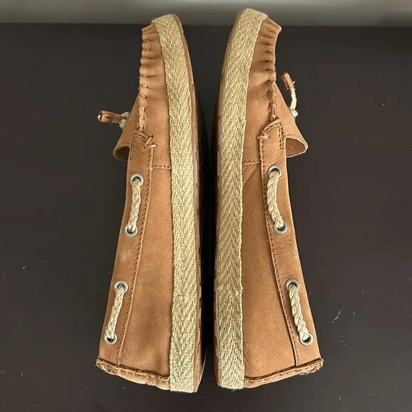 UGG Chivon espadrille moccasin shoe leather loafer tan brown sheepskin Sz 8