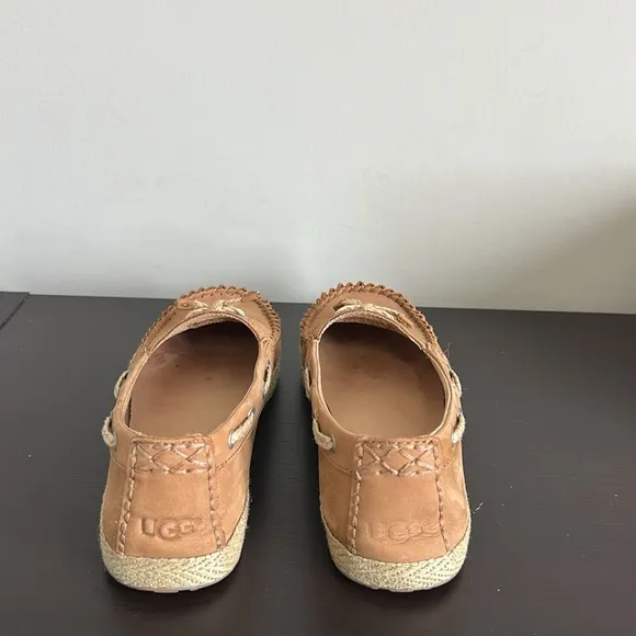 UGG Chivon espadrille moccasin shoe leather loafer tan brown sheepskin Sz 8